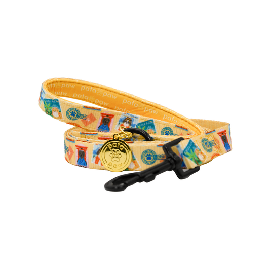 pata paw traveling pups leash rolled up